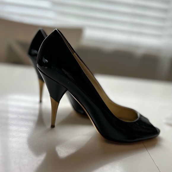 Black patent leather Miu Miu peep-toe heels 👠 🖤 - Picture 3 of 12